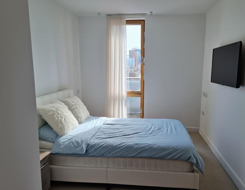 Bed1.JPG