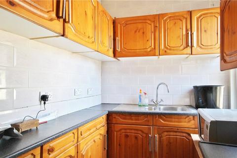 3 bedroom apartment to rent, High Street, Surrey KT15