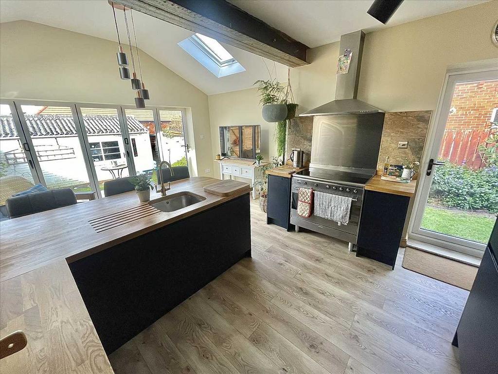 Kitchen/living room