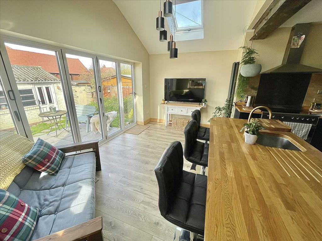 Kitchen/living room