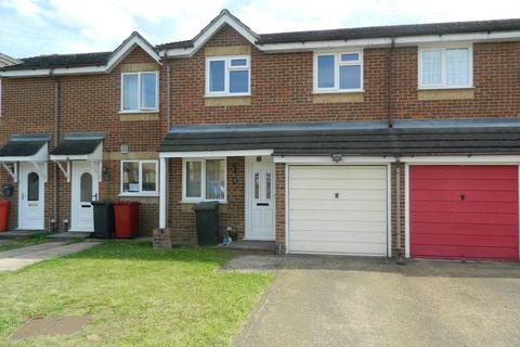 3 bedroom terraced house to rent, Lowestoft Drive, Cippenham SL1