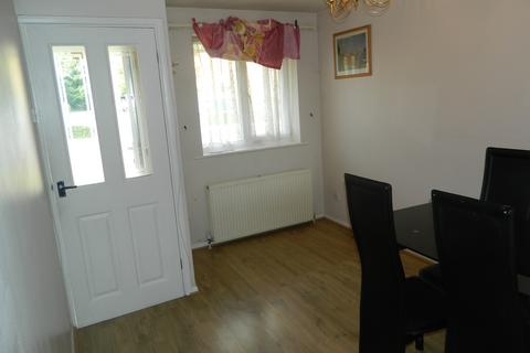 3 bedroom terraced house to rent, Lowestoft Drive, Cippenham SL1
