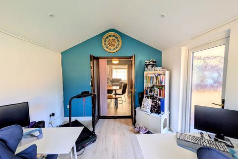 3 bedroom detached house for sale, Hendre Road, Capel Hendre,  Ammanford, SA18