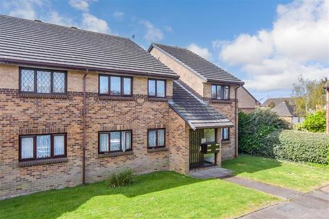 2 bedroom flat for sale, Berry Close, Hornchurch, Essex