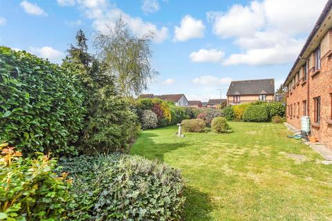 2 bedroom flat for sale, Berry Close, Hornchurch, Essex