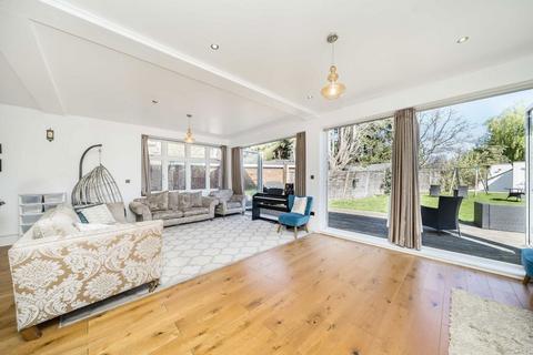 7 bedroom semi-detached house for sale, Farm Avenue, London NW2