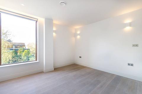 1 bedroom flat to rent, Independents Road, Blackheath, London, SE3