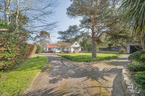 4 bedroom detached bungalow for sale, Newton Road, Newton, Swansea