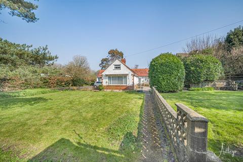 4 bedroom detached bungalow for sale, Newton Road, Newton, Swansea