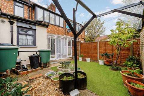 38 Rydal Crescent, Perivale, Greenford, UB6 8EG