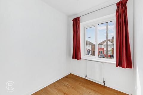 38 Rydal Crescent, Perivale, Greenford, UB6 8EG