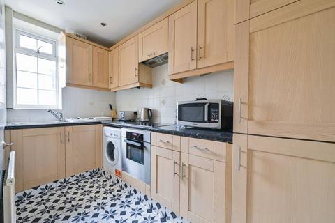 Cambridge Court, Hyde Park Estate, London, W2