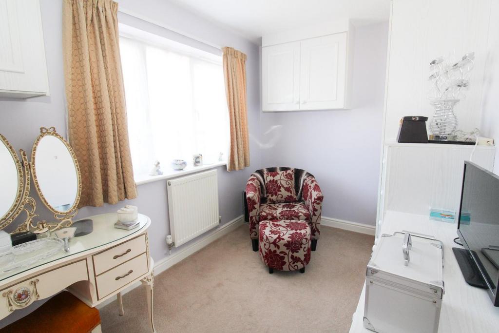 Fourth bedroom