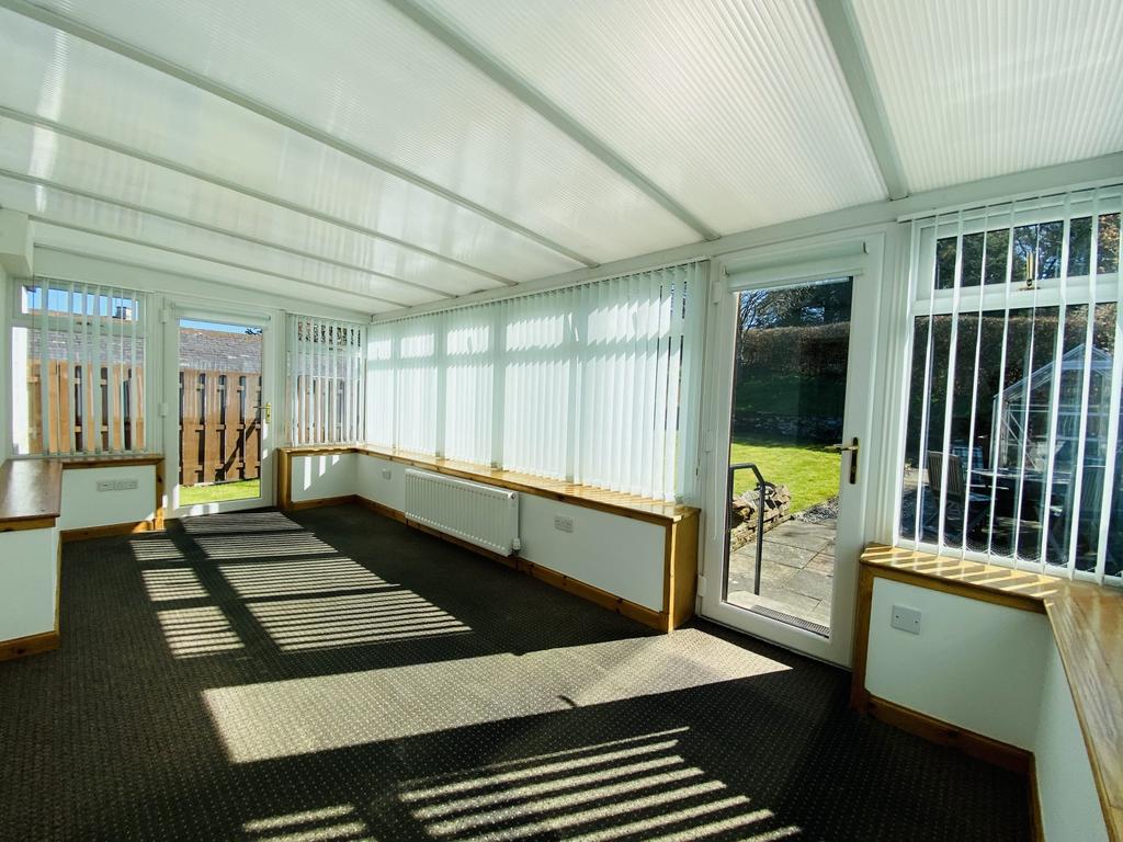 Avonford, Roucan Road, Collin, DG1 4 JF - Braidwood
