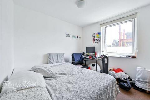 2 bedroom apartment to rent, Commercial Road, London