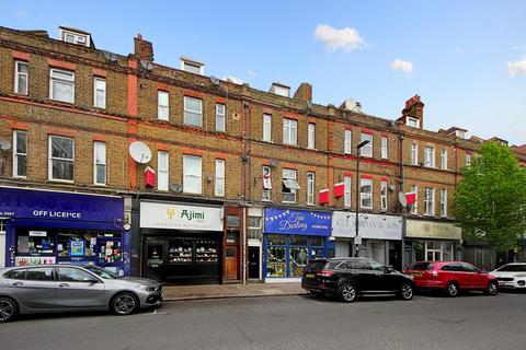 3 bedroom flat for sale, Churchfield Road, W3