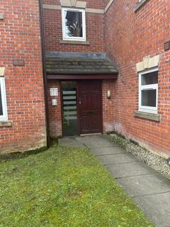 2 bedroom flat to rent, Westhoughton, BL5