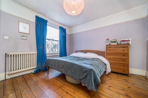 18 Wolverton Avenue, Kingston Upon Thames, KT2 7QD