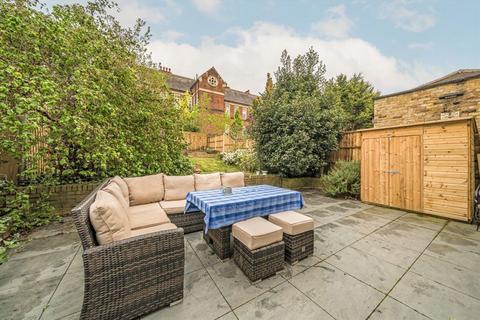 18 Wolverton Avenue, Kingston Upon Thames, KT2 7QD
