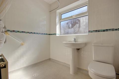 3 bedroom semi-detached bungalow for sale, Chestnut Avenue, Beverley