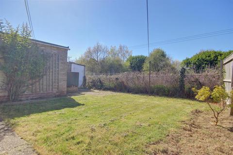 3 bedroom semi-detached bungalow for sale, Chestnut Avenue, Beverley