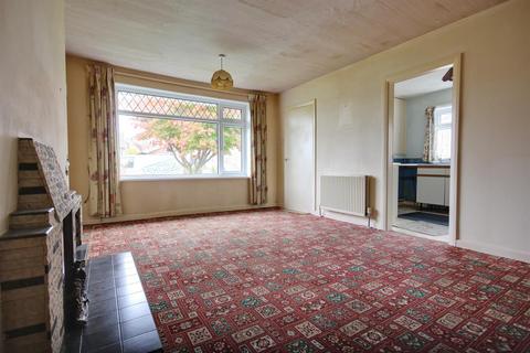 3 bedroom semi-detached bungalow for sale, Chestnut Avenue, Beverley