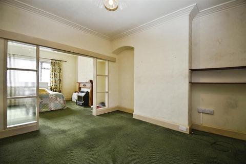 3 bedroom semi-detached house for sale, Lilac Avenue, Garden Village, Hull