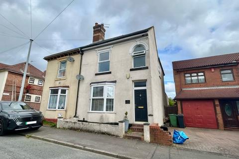 3 bedroom semi-detached house for sale, Mount Pleasant Street , Coseley  WV14