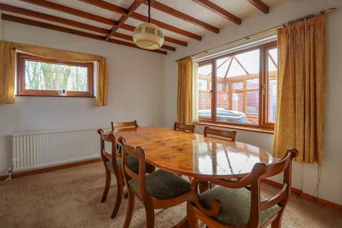 3 bedroom detached house for sale, Croxton Road, Fulmodestone