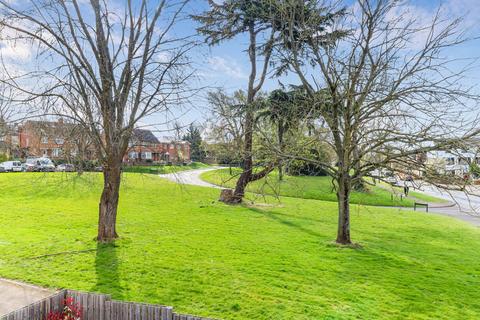 3 bedroom end of terrace house for sale, Upper Highway, Abbots Langley, WD5