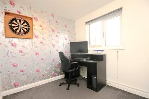 2 bedroom apartment for sale, Compton Court, Compton Terrace, Wickford, Essex, SS11