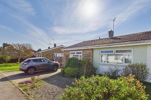 62 Birch Avenue, Great Bentley, Colchester, CO7 8LS
