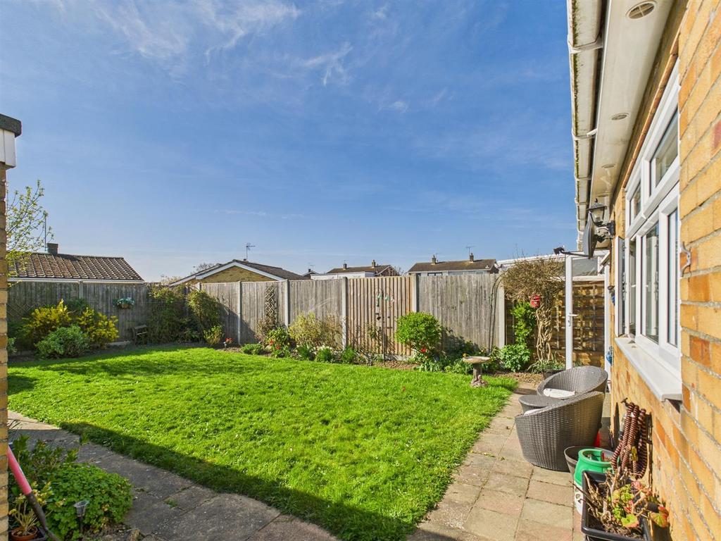 GARDEN 3.jpg