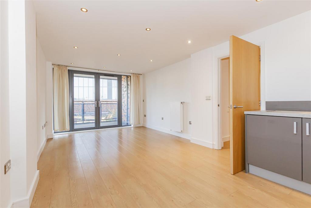 Lounge/Kitchen