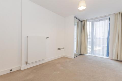 8 Townhall Square, Crayford, Dartford, DA1 4FH