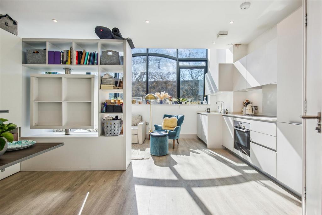 Chiswick High Road, W4 - FOR SALE