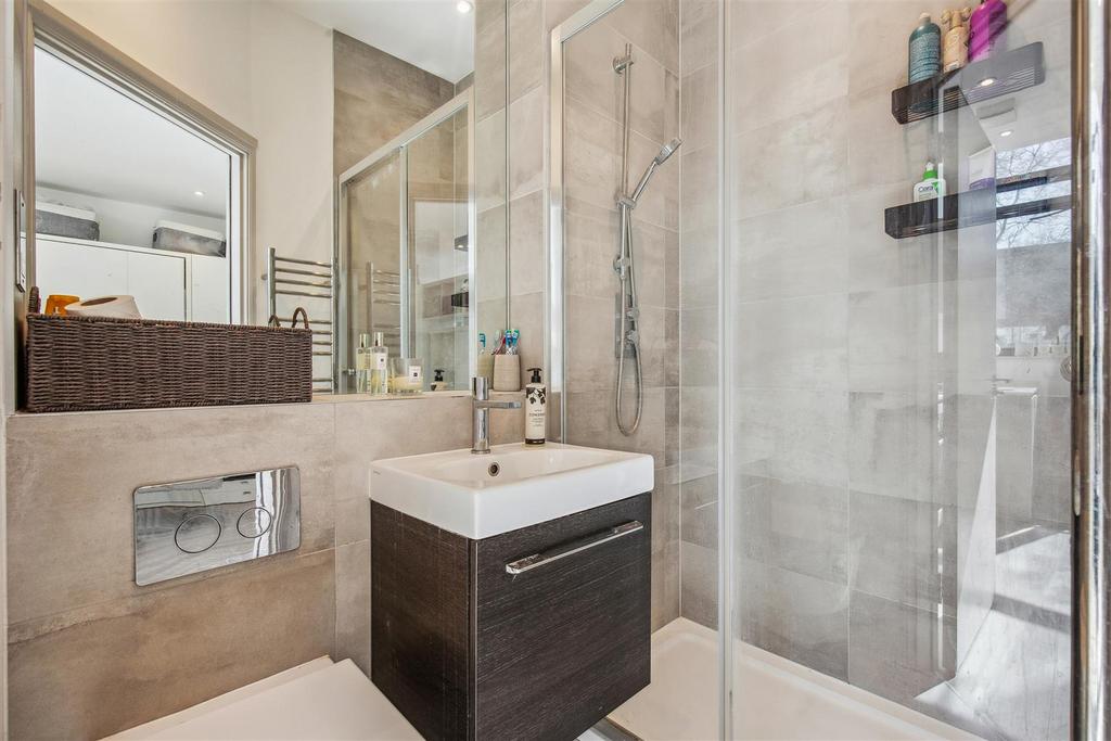 Chiswick High Road, W4 - FOR SALE