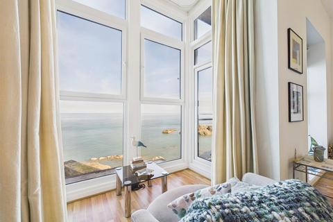 4, Cheyne Beach Apartments Capstone Crescent, Ilfracombe, EX34 9BT