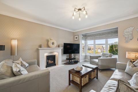 17 Hauplands Way, West Kilbride, KA23 9GB
