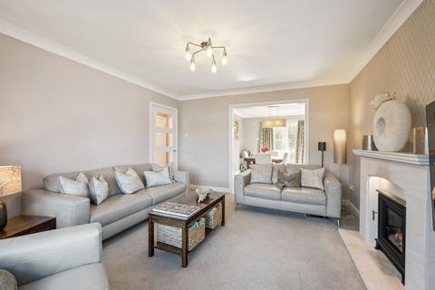 17 Hauplands Way, West Kilbride, KA23 9GB