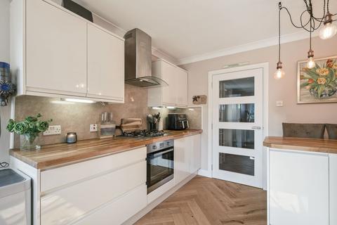 17 Hauplands Way, West Kilbride, KA23 9GB