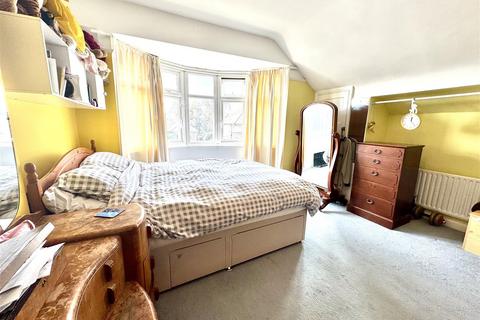 44 Castleton Avenue, Bexleyheath, DA7 6QU