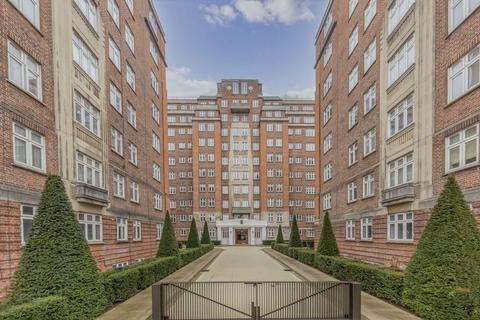 Hall Road, London NW8