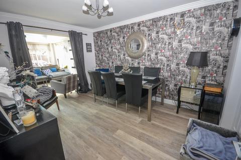 19 Leander Drive, Boldon Colliery, NE35 9LX