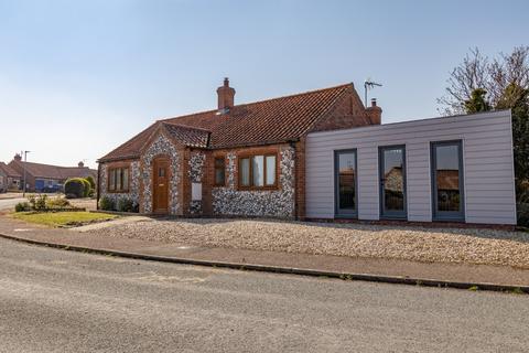 4 bedroom bungalow for sale, Kestrel Close, Burnham Market