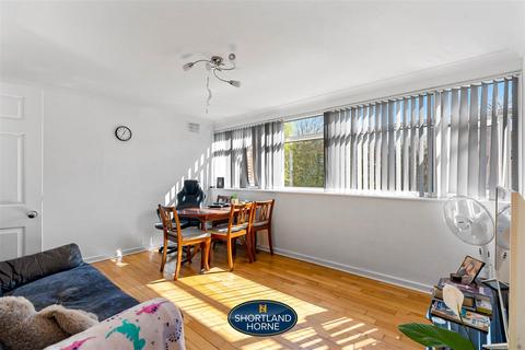 12 Balmoral Close, Coventry, CV2 3BG