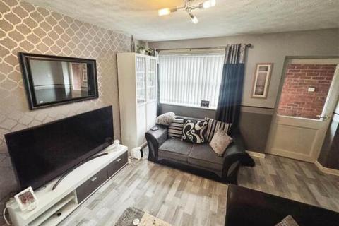 2 bedroom terraced house for sale, Highfield Drive, Farnworth, Bolton, Greater Manchester, BL4 0RR