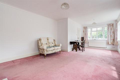 2 bedroom bungalow for sale, Little Paddocks, Ferring, Worthing, West Sussex, BN12