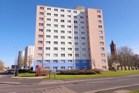 2 bedroom flat for sale, South Street, Hampshire PO12