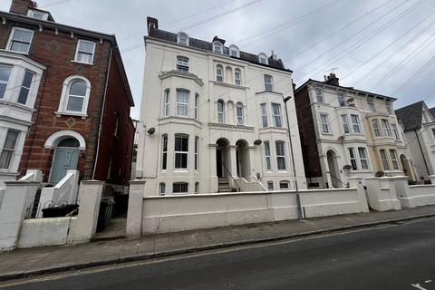 2 bedroom flat for sale, Shaftesbury Road, Southsea PO5